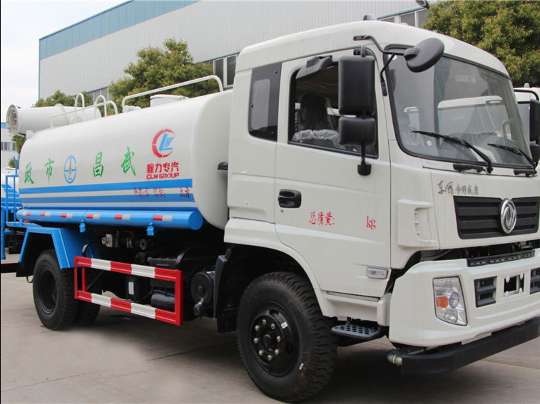 東風(fēng)專底（12方）霧炮灑水車