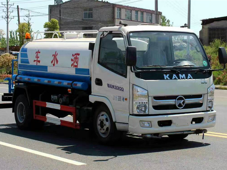 凱馬5方國五灑水車