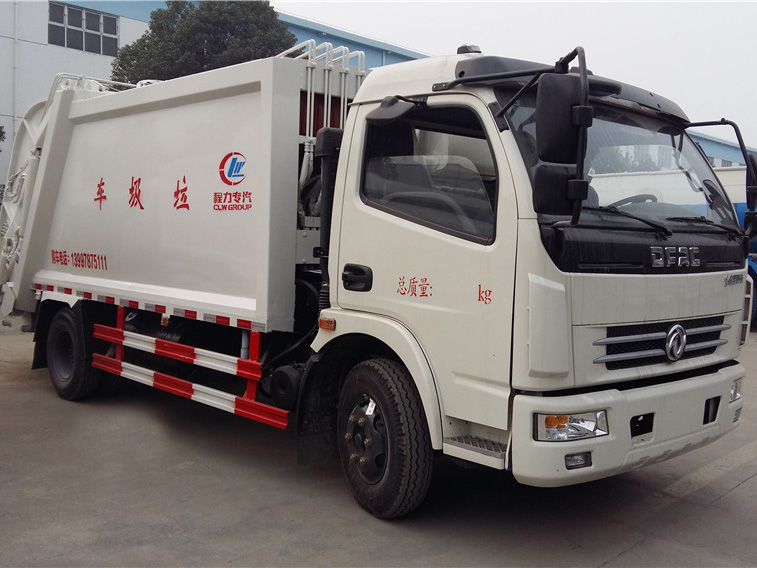 東風(fēng)多利卡(8方)壓縮式垃圾車