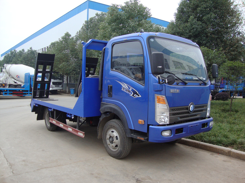 重汽王牌平板運(yùn)輸車