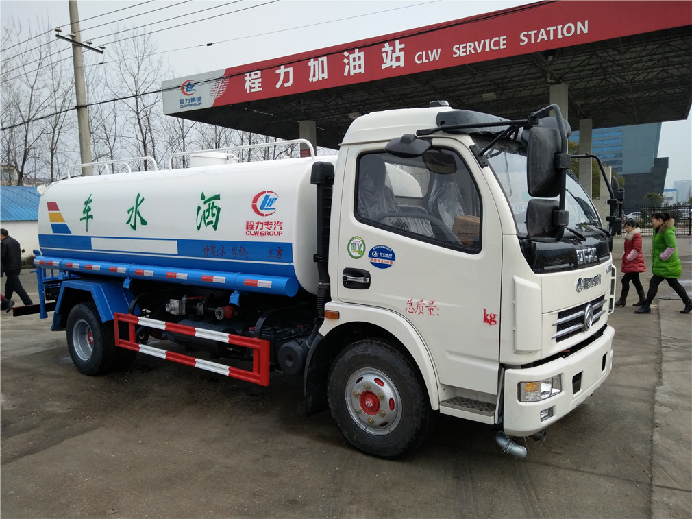 東風(fēng)多利卡（8方）灑水車