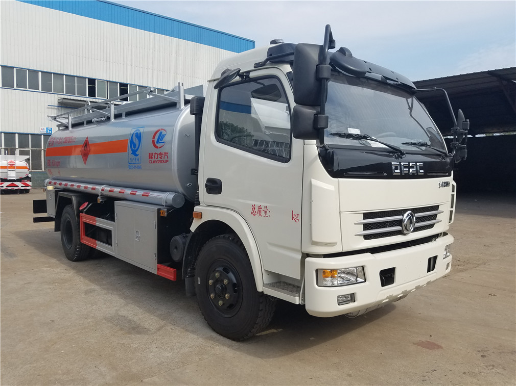 東風(fēng)大多利卡(8方)加油車(chē)