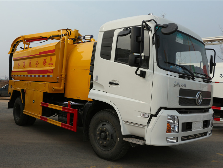 12方天錦聯(lián)合疏通車（清洗吸污車）