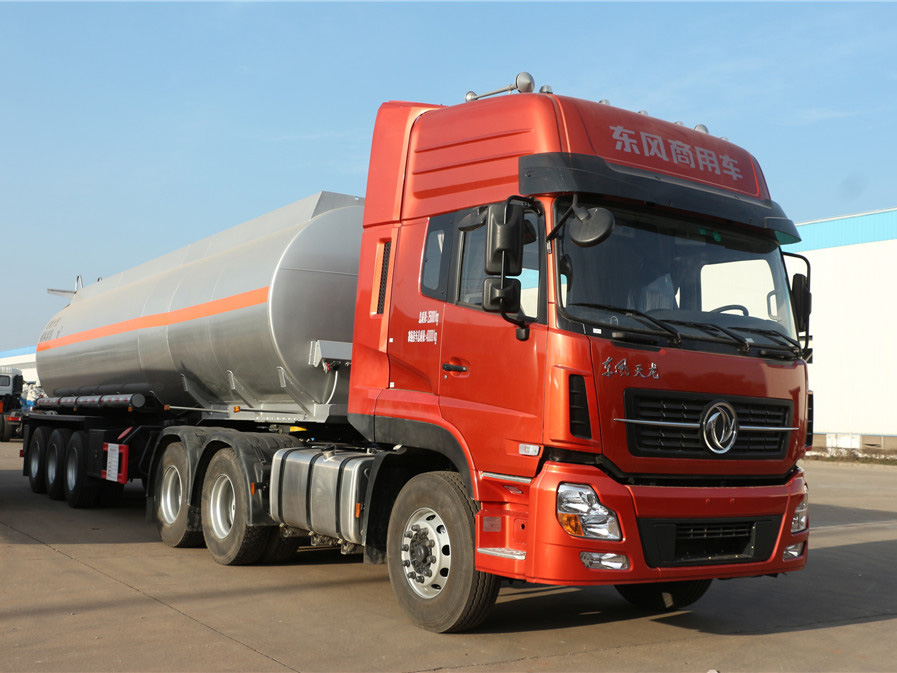 三橋半掛鋁合金運(yùn)油車(chē)