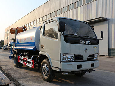 東風(fēng)多利卡（3方）綠化噴灑車
