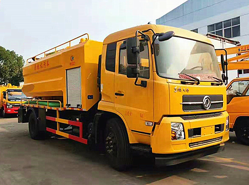 東風(fēng)13方清洗吸污車