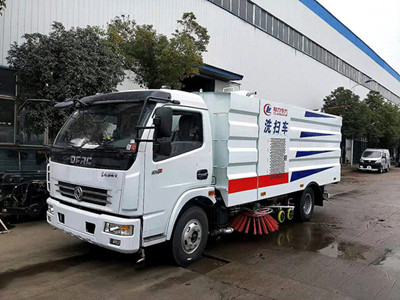 東風(fēng)多利卡洗掃車