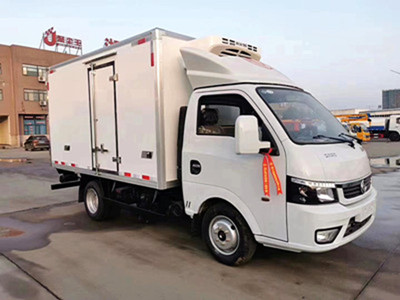 國(guó)六東風(fēng)途逸冷藏車