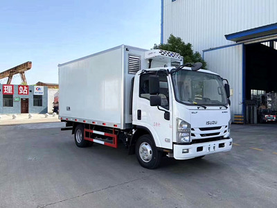 國(guó)六慶鈴五十鈴KV100冷藏車(chē)